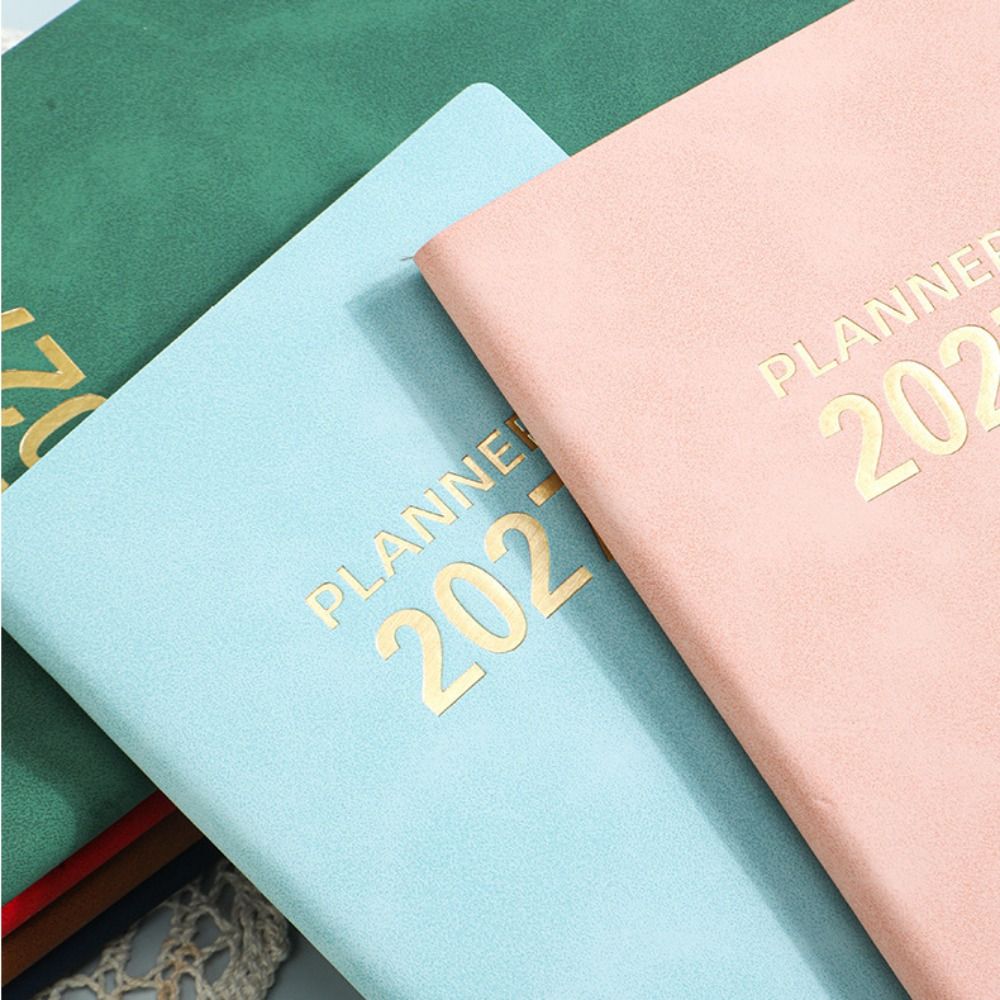 English 2027 Schedule Planner  - Leatherwork Plans recension och pris