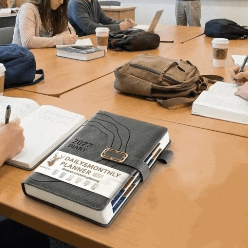 Thickened 2027 Schedule Notepa - Leatherwork Plans recension och pris